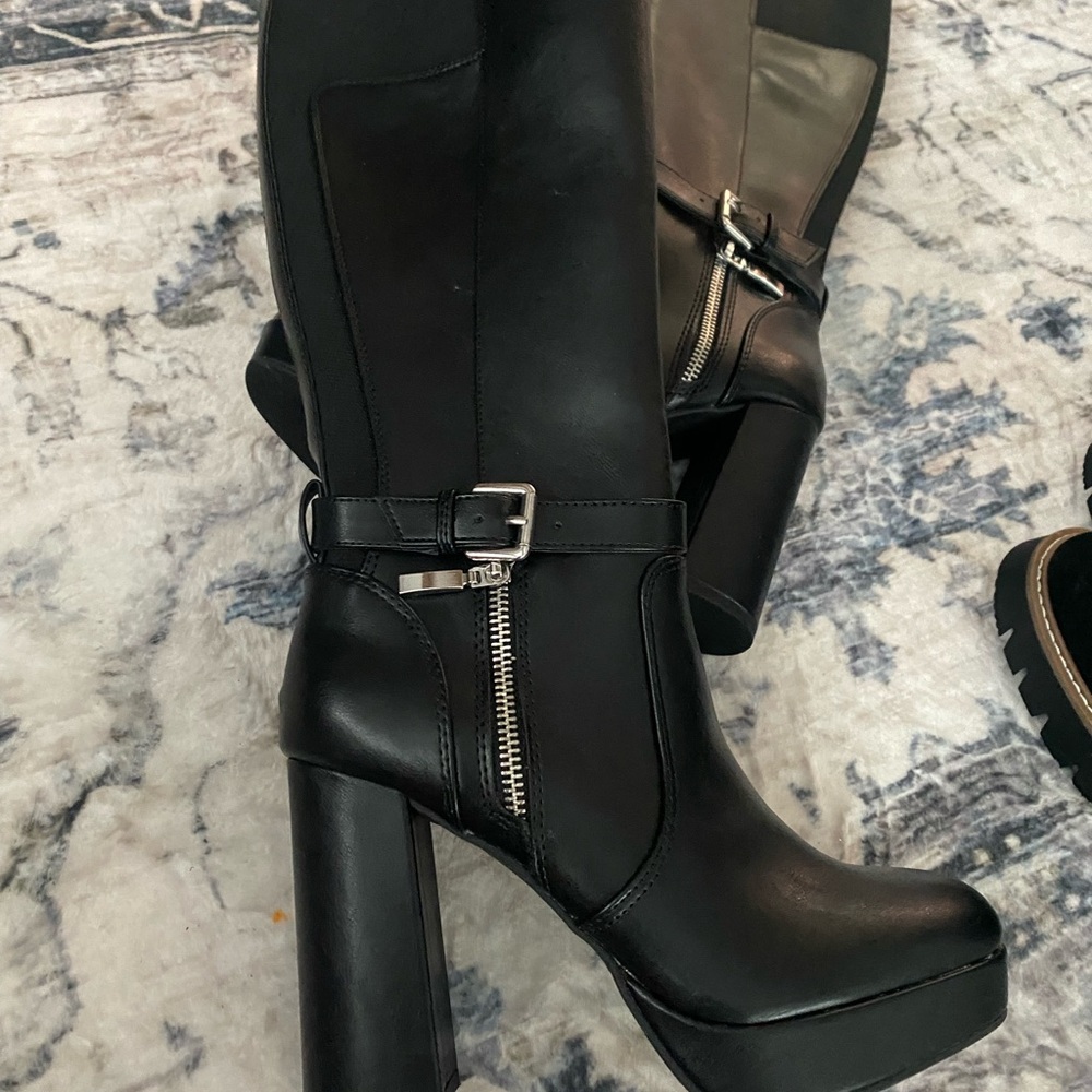 Size 6 1/2 boots